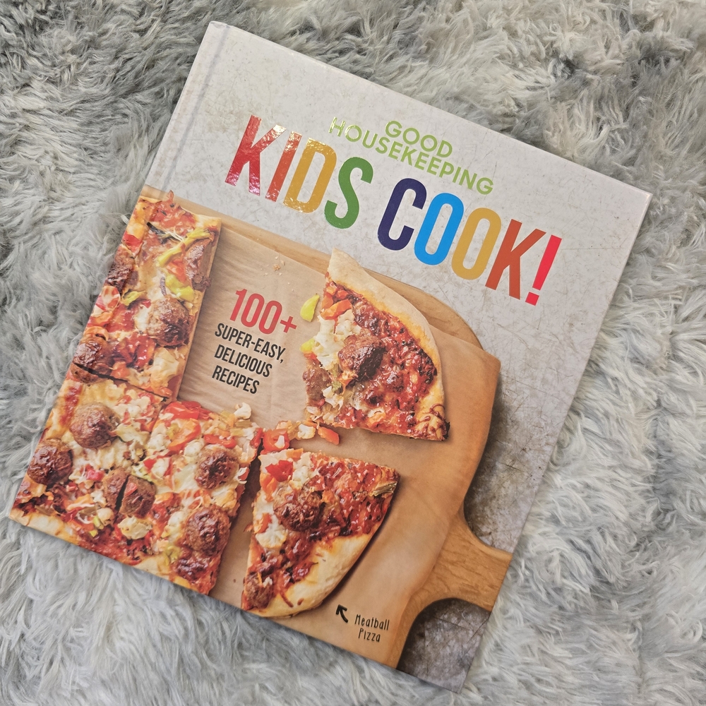 Brand New Kids Cook! Recipe Book